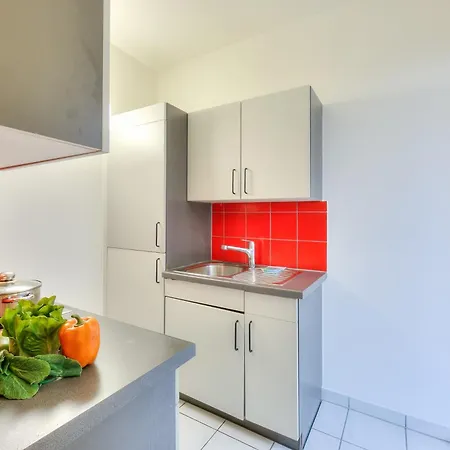 Locarno Place * Locarno