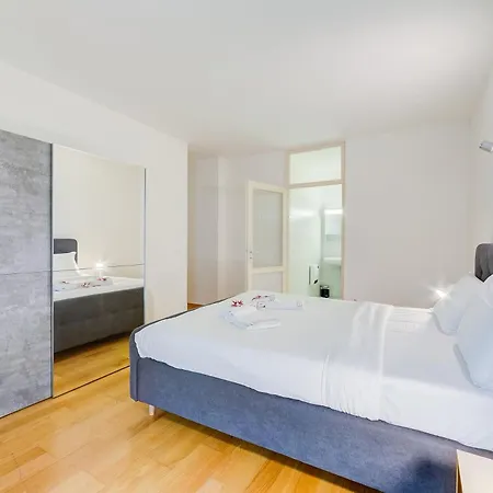 Place - Happy Locarno