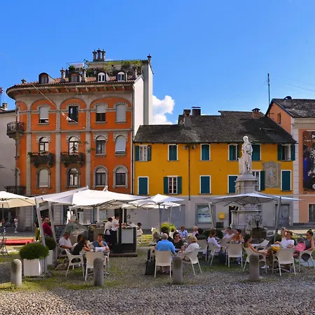 Locarno Place Apartment *