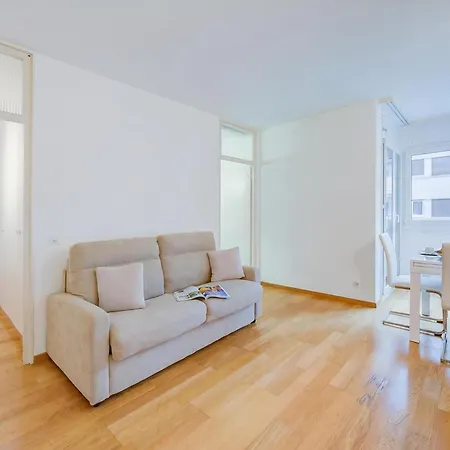 Apartment Locarno Place *