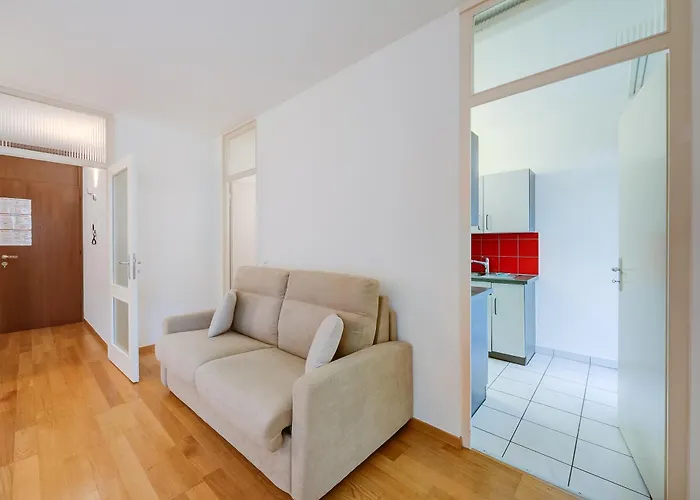 アパート Place - Happy ロカルノ