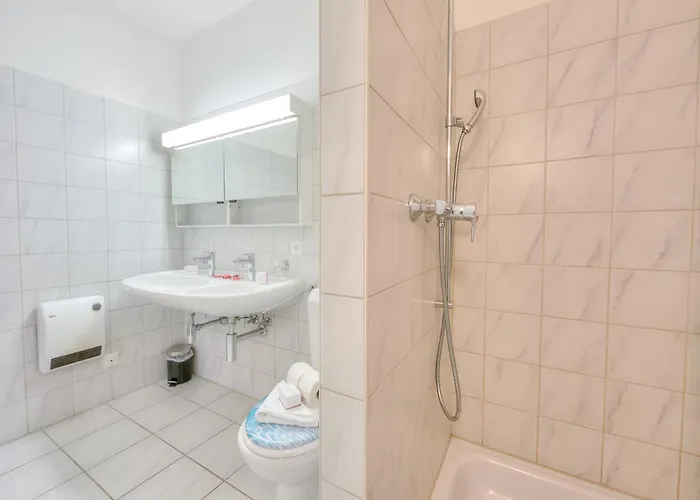 Place - Happy * Locarno