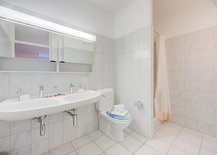 アパート Place - Happy *