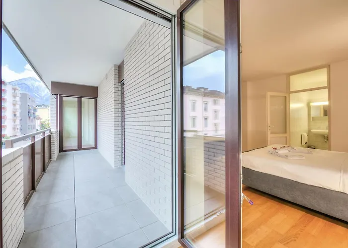 Place - Happy Апартаменти *