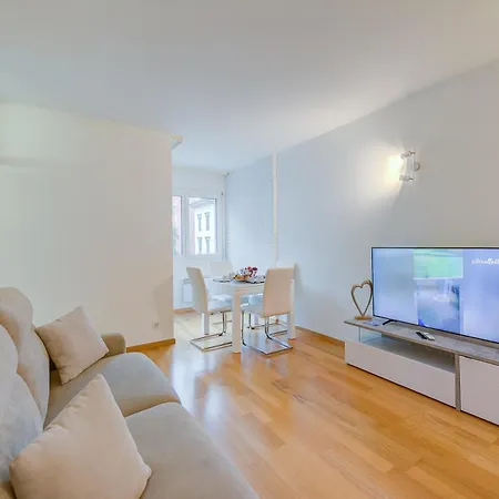 Place - Happy Apartment *