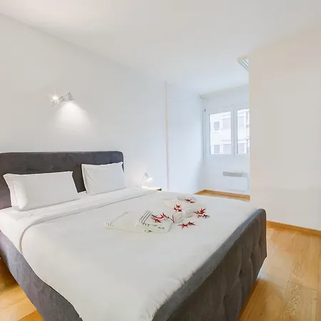 Place - Happy Apartment *