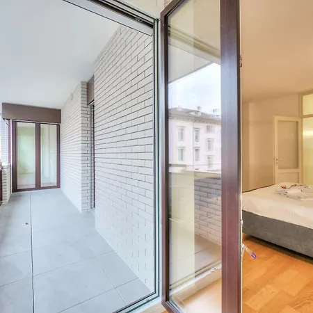 Place - Happy Apartment Locarno